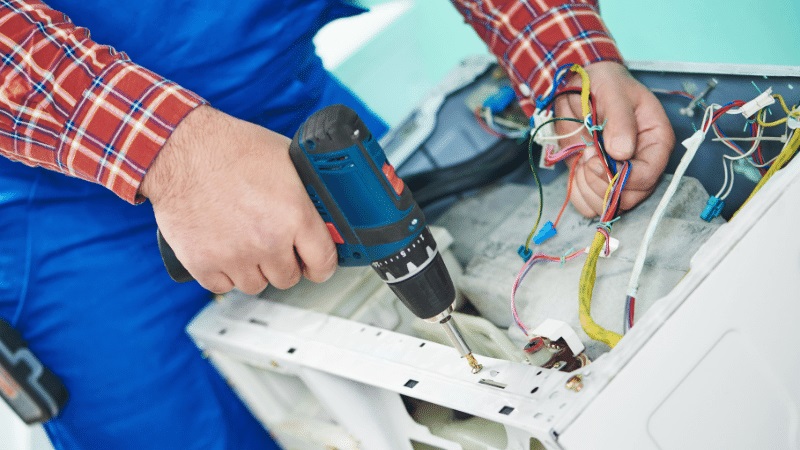 Kızılcahamam Hisense Hisense çamaşır makinesi kart tamiri – Su almama arızası orijinal parça ile giderildi. - Teknik servis örneği